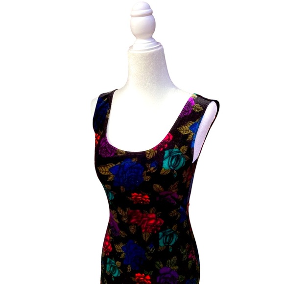 Betsey Johnson Black Velvet Dark Floral sleeveless 
Dress - Picture 1 of 16